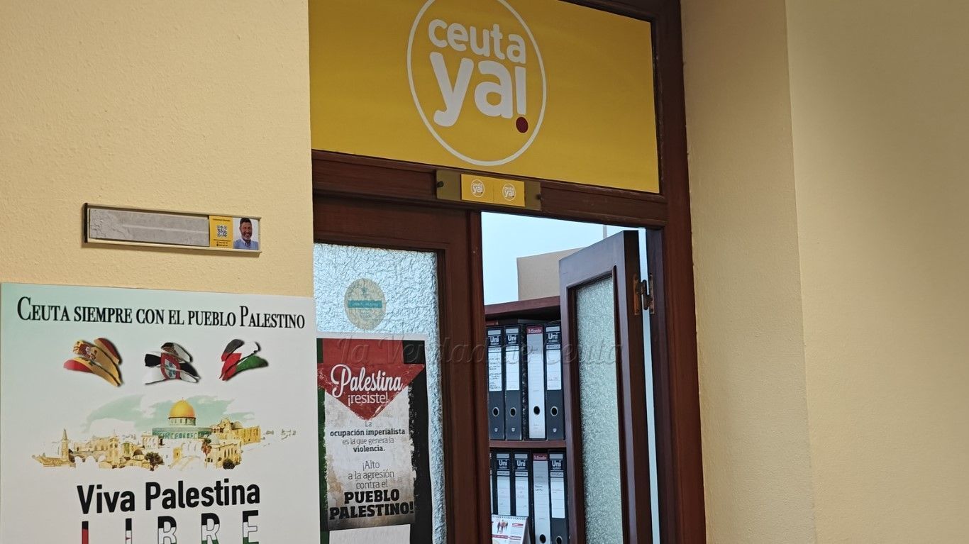 Ceuta Ya! propone facilitar el acceso a las oposiciones con temarios gratuitos y becas para aspirantes